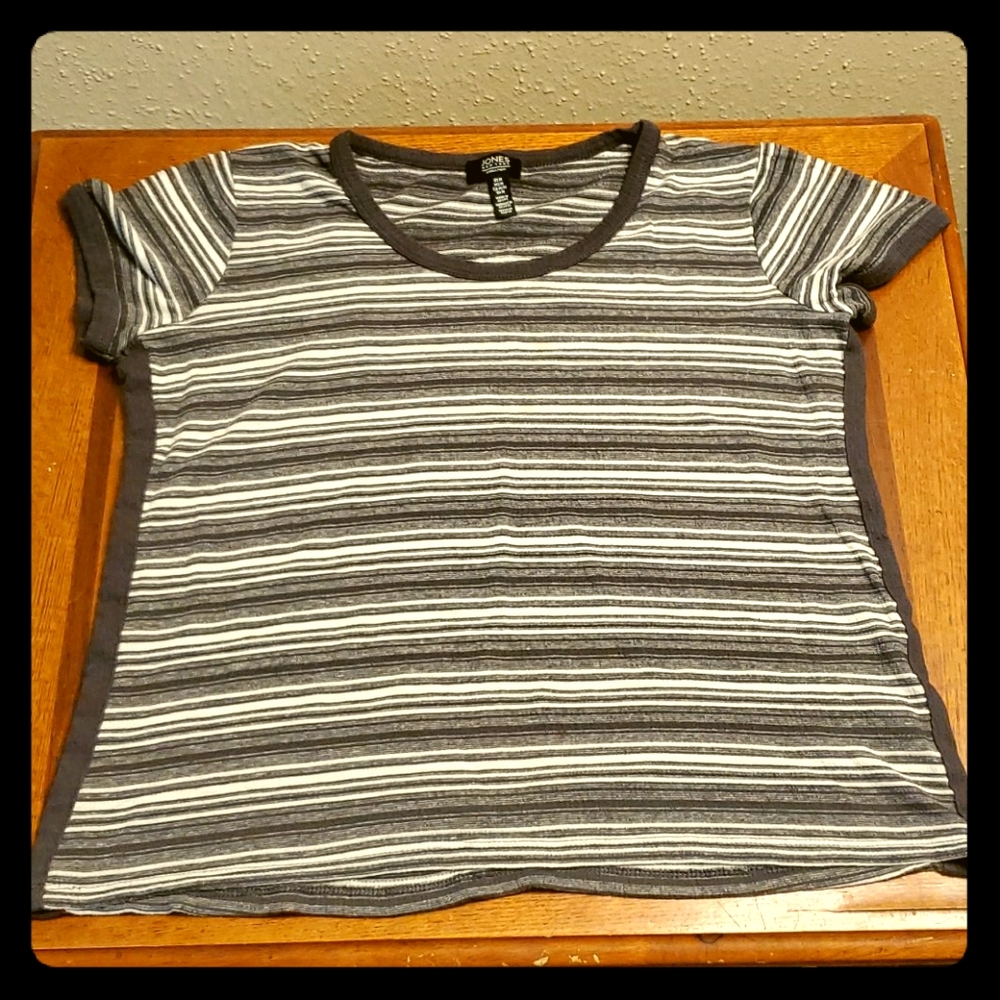 NWOT Jones New York Cute Striped Shirt